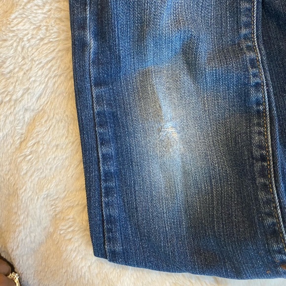 Leopard print jacket with jeans and headband - Picture 3 of 4